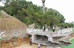 <b>我國將建全國性第一條橋梁拆除廢料循環(huán)系統(tǒng)運用路面！</b>